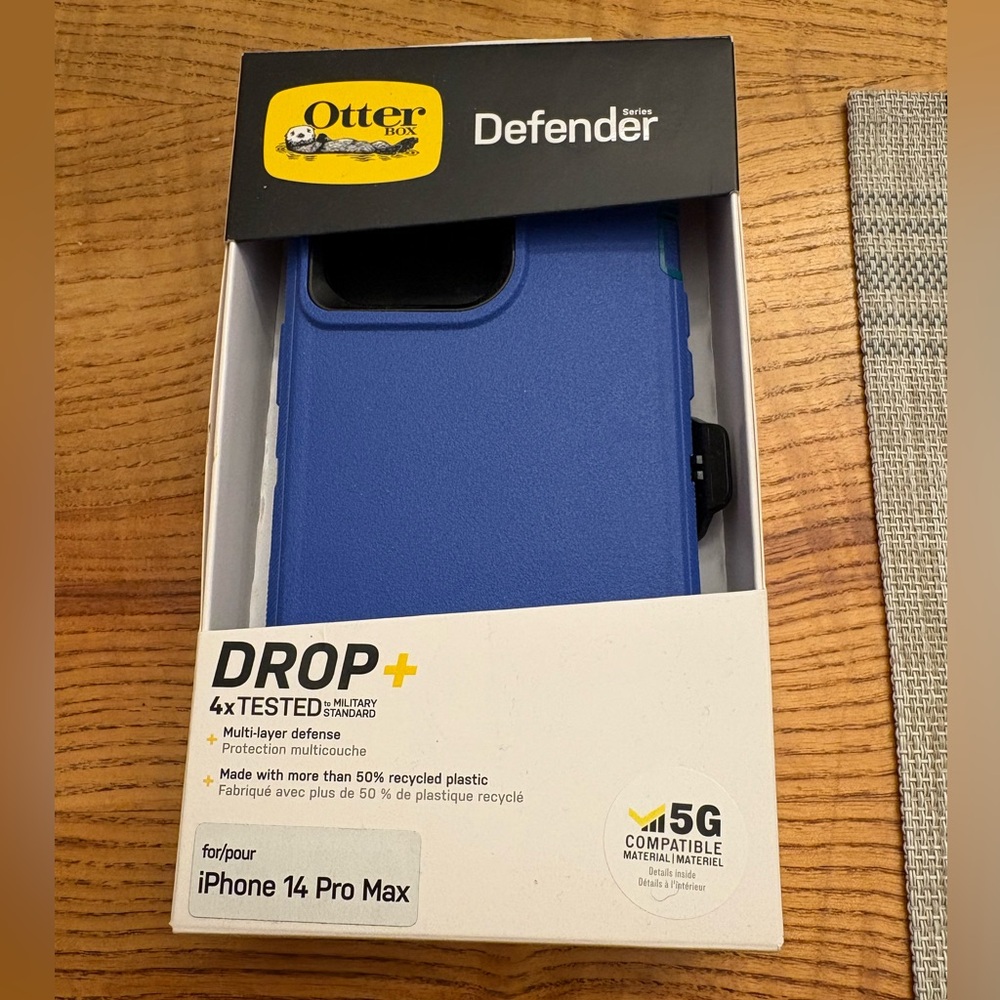 OtterBox Defender Series iPhone 14 Pro Max Case - Bold Blue